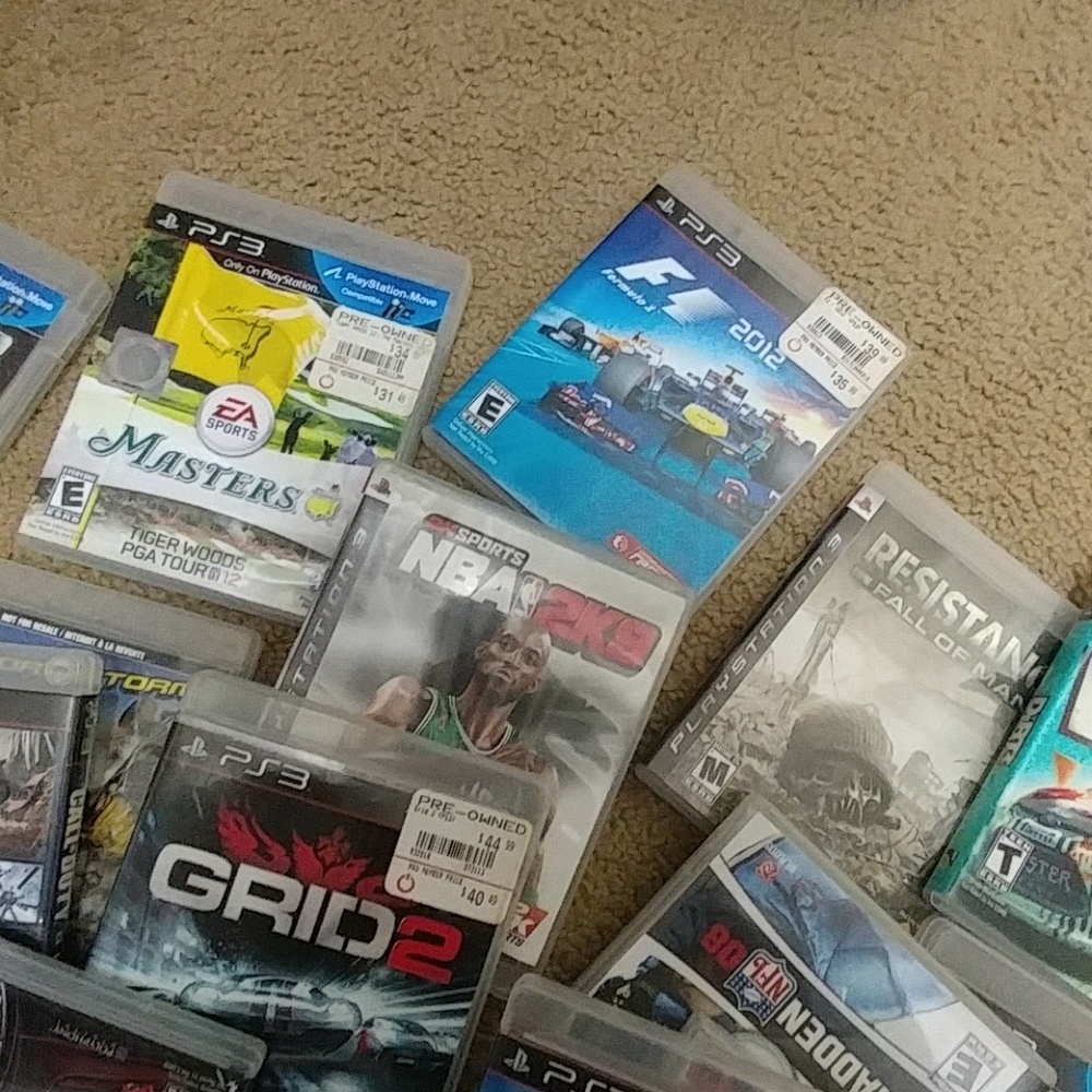 Play station - Picture 4 of 8